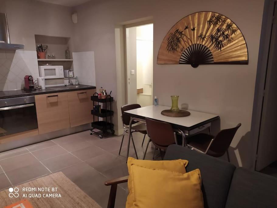 Bel Appartement Dans Centre Historique Αβινιόν Εξωτερικό φωτογραφία