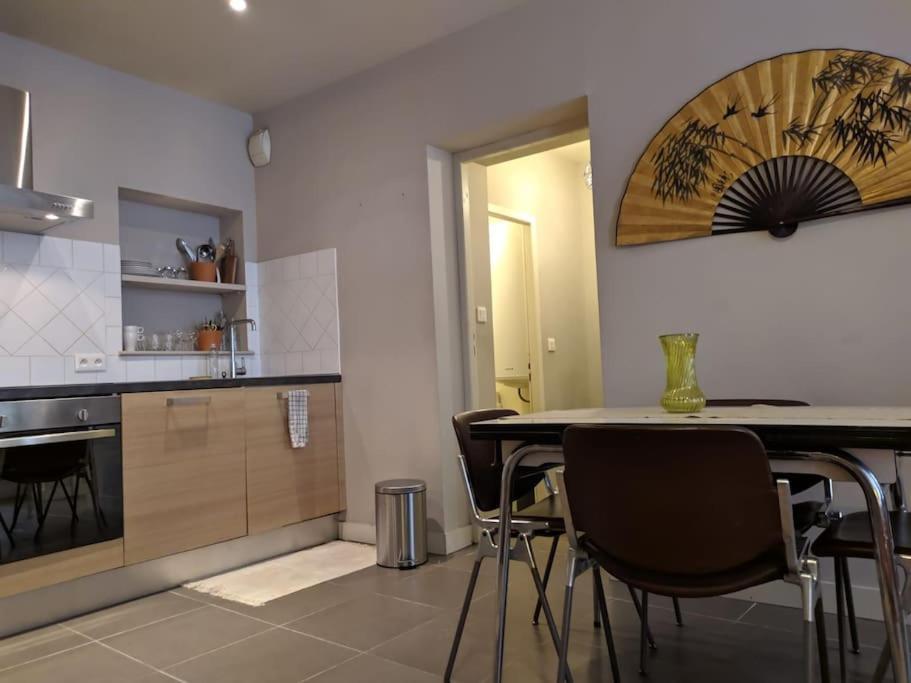 Bel Appartement Dans Centre Historique Αβινιόν Εξωτερικό φωτογραφία